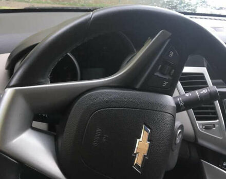 Белый Шевроле Круз, объемом двигателя 1.4 л и пробегом 230 тыс. км за 5800 $, фото 1 на Automoto.ua