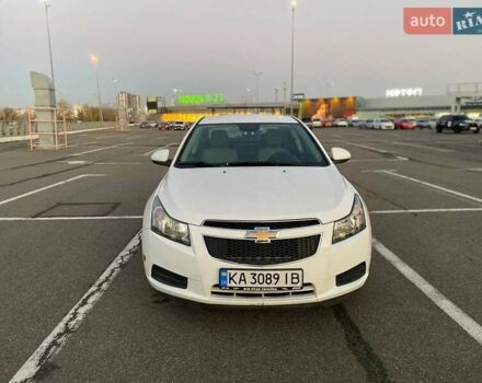 Белый Шевроле Круз, объемом двигателя 1.36 л и пробегом 210 тыс. км за 6700 $, фото 13 на Automoto.ua