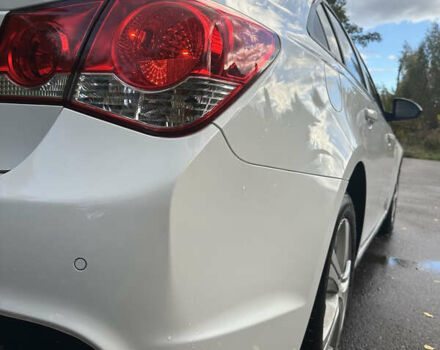 Білий Шевроле Круз, об'ємом двигуна 1.69 л та пробігом 220 тис. км за 6000 $, фото 2 на Automoto.ua