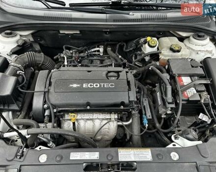 Белый Шевроле Круз, объемом двигателя 1.8 л и пробегом 73 тыс. км за 9499 $, фото 4 на Automoto.ua