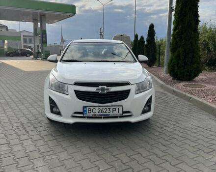 Белый Шевроле Круз, объемом двигателя 1.6 л и пробегом 213 тыс. км за 6500 $, фото 2 на Automoto.ua