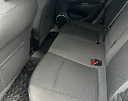 Білий Шевроле Круз, об'ємом двигуна 1.8 л та пробігом 73 тис. км за 9499 $, фото 9 на Automoto.ua