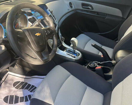 Белый Шевроле Круз, объемом двигателя 1.8 л и пробегом 210 тыс. км за 5999 $, фото 11 на Automoto.ua