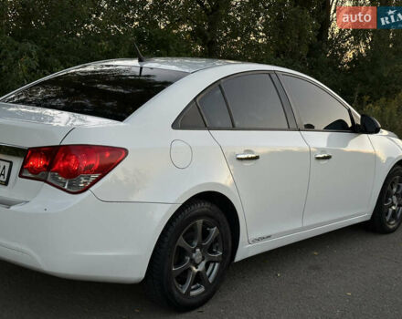 Белый Шевроле Круз, объемом двигателя 1.8 л и пробегом 227 тыс. км за 7000 $, фото 11 на Automoto.ua