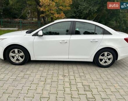 Белый Шевроле Круз, объемом двигателя 1.36 л и пробегом 191 тыс. км за 7800 $, фото 19 на Automoto.ua