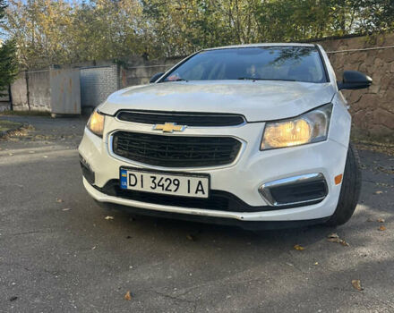 Белый Шевроле Круз, объемом двигателя 1.8 л и пробегом 210 тыс. км за 5999 $, фото 3 на Automoto.ua