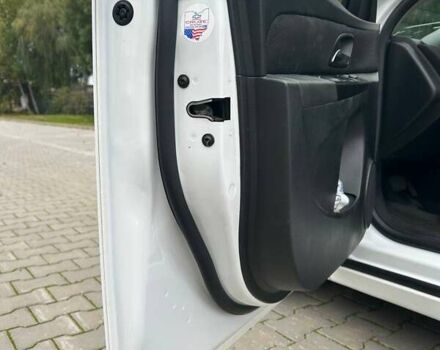 Белый Шевроле Круз, объемом двигателя 1.36 л и пробегом 191 тыс. км за 7800 $, фото 12 на Automoto.ua