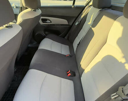 Белый Шевроле Круз, объемом двигателя 1.8 л и пробегом 164 тыс. км за 8300 $, фото 8 на Automoto.ua