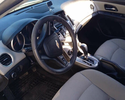 Білий Шевроле Круз, об'ємом двигуна 1.4 л та пробігом 201 тис. км за 7000 $, фото 2 на Automoto.ua