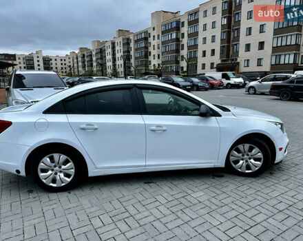 Белый Шевроле Круз, объемом двигателя 1.8 л и пробегом 160 тыс. км за 8800 $, фото 10 на Automoto.ua