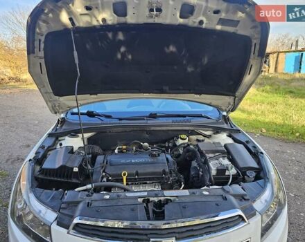 Белый Шевроле Круз, объемом двигателя 1.8 л и пробегом 237 тыс. км за 7400 $, фото 14 на Automoto.ua