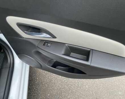 Білий Шевроле Круз, об'ємом двигуна 1.8 л та пробігом 175 тис. км за 7200 $, фото 15 на Automoto.ua