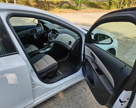 Белый Шевроле Круз, объемом двигателя 1.8 л и пробегом 237 тыс. км за 7250 $, фото 22 на Automoto.ua