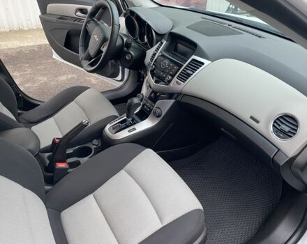 Білий Шевроле Круз, об'ємом двигуна 1.8 л та пробігом 175 тис. км за 7200 $, фото 8 на Automoto.ua