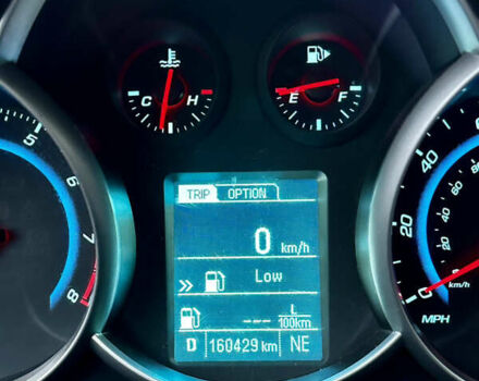 Белый Шевроле Круз, объемом двигателя 1.8 л и пробегом 160 тыс. км за 8800 $, фото 20 на Automoto.ua