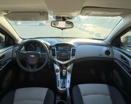 Белый Шевроле Круз, объемом двигателя 1.8 л и пробегом 164 тыс. км за 8300 $, фото 9 на Automoto.ua