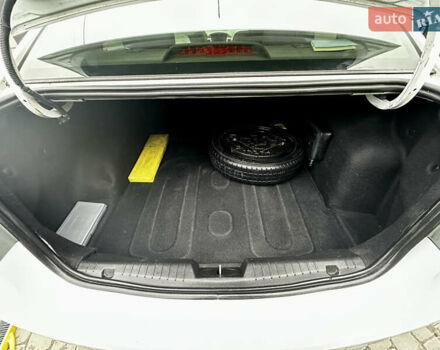 Белый Шевроле Круз, объемом двигателя 1.8 л и пробегом 160 тыс. км за 8800 $, фото 12 на Automoto.ua