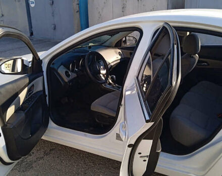 Білий Шевроле Круз, об'ємом двигуна 1.4 л та пробігом 201 тис. км за 7000 $, фото 3 на Automoto.ua