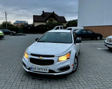 Белый Шевроле Круз, объемом двигателя 1.8 л и пробегом 160 тыс. км за 8800 $, фото 2 на Automoto.ua