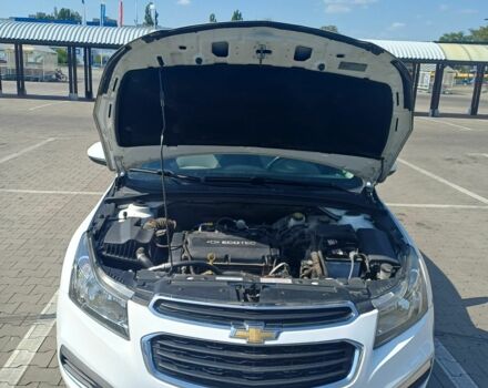 Белый Шевроле Круз, объемом двигателя 1.8 л и пробегом 110 тыс. км за 6000 $, фото 6 на Automoto.ua