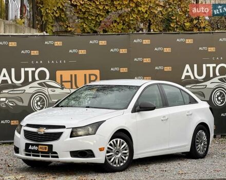 Белый Шевроле Круз, объемом двигателя 1.8 л и пробегом 263 тыс. км за 6500 $, фото 2 на Automoto.ua