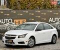 Белый Шевроле Круз, объемом двигателя 1.8 л и пробегом 263 тыс. км за 6500 $, фото 2 на Automoto.ua