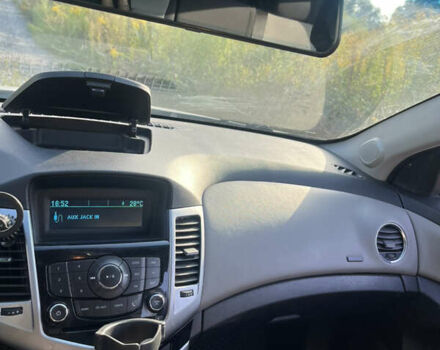 Белый Шевроле Круз, объемом двигателя 1.8 л и пробегом 267 тыс. км за 6790 $, фото 21 на Automoto.ua