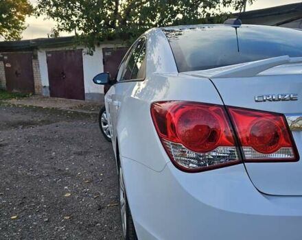 Белый Шевроле Круз, объемом двигателя 1.8 л и пробегом 237 тыс. км за 7400 $, фото 19 на Automoto.ua