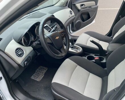 Білий Шевроле Круз, об'ємом двигуна 1.8 л та пробігом 175 тис. км за 7200 $, фото 9 на Automoto.ua
