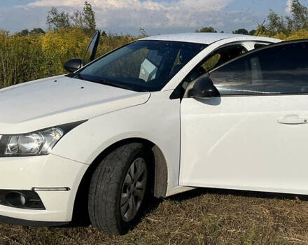 Белый Шевроле Круз, объемом двигателя 1.8 л и пробегом 267 тыс. км за 6790 $, фото 4 на Automoto.ua