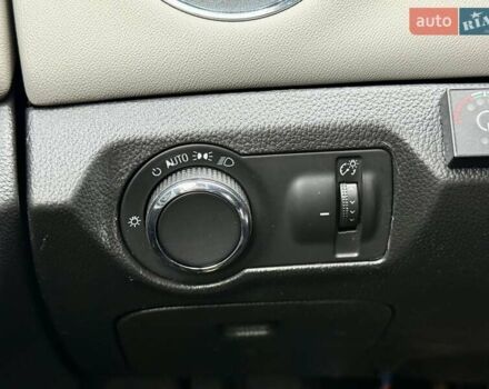 Белый Шевроле Круз, объемом двигателя 1.8 л и пробегом 263 тыс. км за 6500 $, фото 19 на Automoto.ua