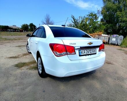 Шевроле Круз 2016 в Белой Церкве на Automoto.ua Белый Шевроле Круз, объемом двигателя 1.8 л и пробегом 165 тыс. км за 6100 $, фото 4 на Automoto.ua