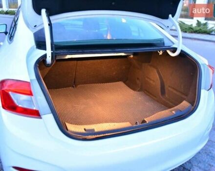 Белый Шевроле Круз, объемом двигателя 1.4 л и пробегом 85 тыс. км за 8500 $, фото 13 на Automoto.ua