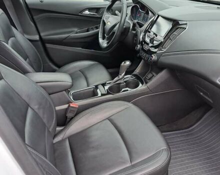 Белый Шевроле Круз, объемом двигателя 1.4 л и пробегом 188 тыс. км за 11000 $, фото 2 на Automoto.ua