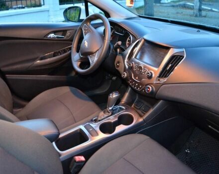 Белый Шевроле Круз, объемом двигателя 1.4 л и пробегом 85 тыс. км за 8400 $, фото 5 на Automoto.ua