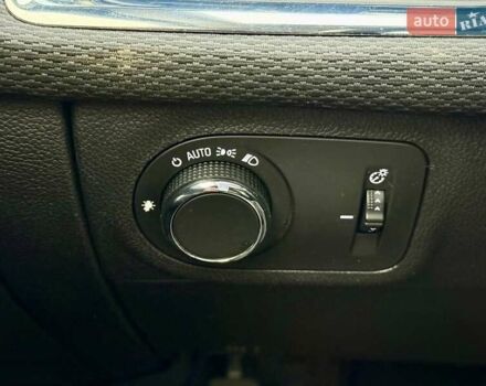 Белый Шевроле Круз, объемом двигателя 1.4 л и пробегом 163 тыс. км за 10000 $, фото 19 на Automoto.ua