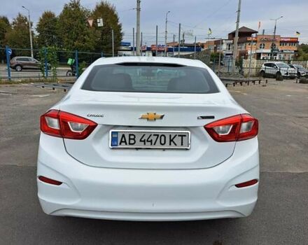 Белый Шевроле Круз, объемом двигателя 1.4 л и пробегом 188 тыс. км за 11000 $, фото 6 на Automoto.ua