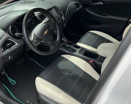 Белый Шевроле Круз, объемом двигателя 1.4 л и пробегом 101 тыс. км за 13200 $, фото 11 на Automoto.ua