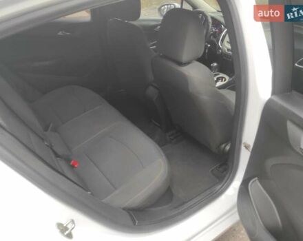 Белый Шевроле Круз, объемом двигателя 1.4 л и пробегом 88 тыс. км за 10500 $, фото 4 на Automoto.ua