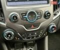 Белый Шевроле Круз, объемом двигателя 1.4 л и пробегом 163 тыс. км за 10000 $, фото 17 на Automoto.ua