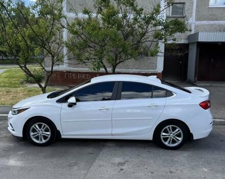 Белый Шевроле Круз, объемом двигателя 1.4 л и пробегом 101 тыс. км за 13200 $, фото 6 на Automoto.ua