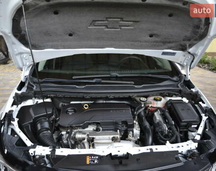 Білий Шевроле Круз, об'ємом двигуна 1.4 л та пробігом 29 тис. км за 11900 $, фото 32 на Automoto.ua