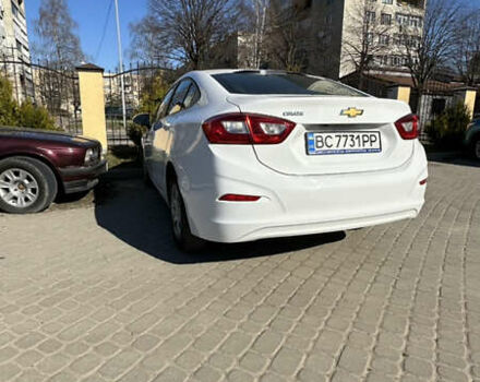 Белый Шевроле Круз, объемом двигателя 1.36 л и пробегом 190 тыс. км за 12000 $, фото 11 на Automoto.ua