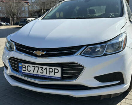 Белый Шевроле Круз, объемом двигателя 1.36 л и пробегом 190 тыс. км за 12000 $, фото 7 на Automoto.ua