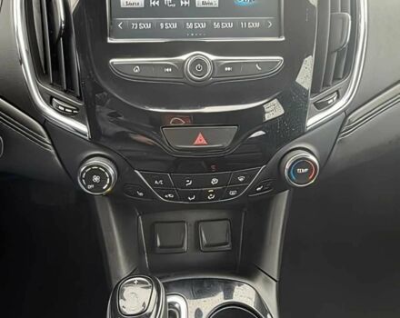 Белый Шевроле Круз, объемом двигателя 1.4 л и пробегом 49 тыс. км за 5250 $, фото 11 на Automoto.ua