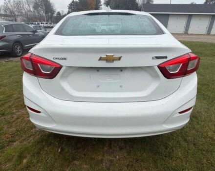 Белый Шевроле Круз, объемом двигателя 1.4 л и пробегом 47 тыс. км за 7000 $, фото 4 на Automoto.ua