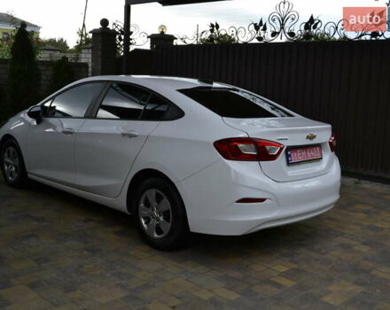 Білий Шевроле Круз, об'ємом двигуна 1.4 л та пробігом 29 тис. км за 11900 $, фото 2 на Automoto.ua