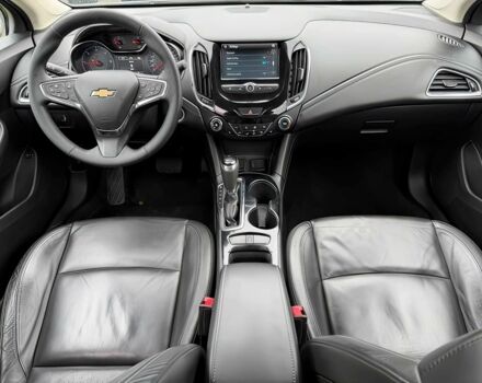 Белый Шевроле Круз, объемом двигателя 1.4 л и пробегом 49 тыс. км за 5250 $, фото 9 на Automoto.ua