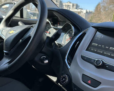 Белый Шевроле Круз, объемом двигателя 1.36 л и пробегом 190 тыс. км за 12000 $, фото 14 на Automoto.ua