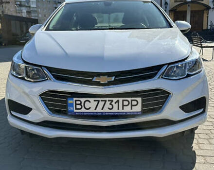 Белый Шевроле Круз, объемом двигателя 1.36 л и пробегом 190 тыс. км за 12000 $, фото 6 на Automoto.ua